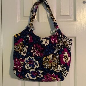 Vera Bradley Shoulder Bag ⭐️*New*⭐️ SALE!!!! $25 🤩